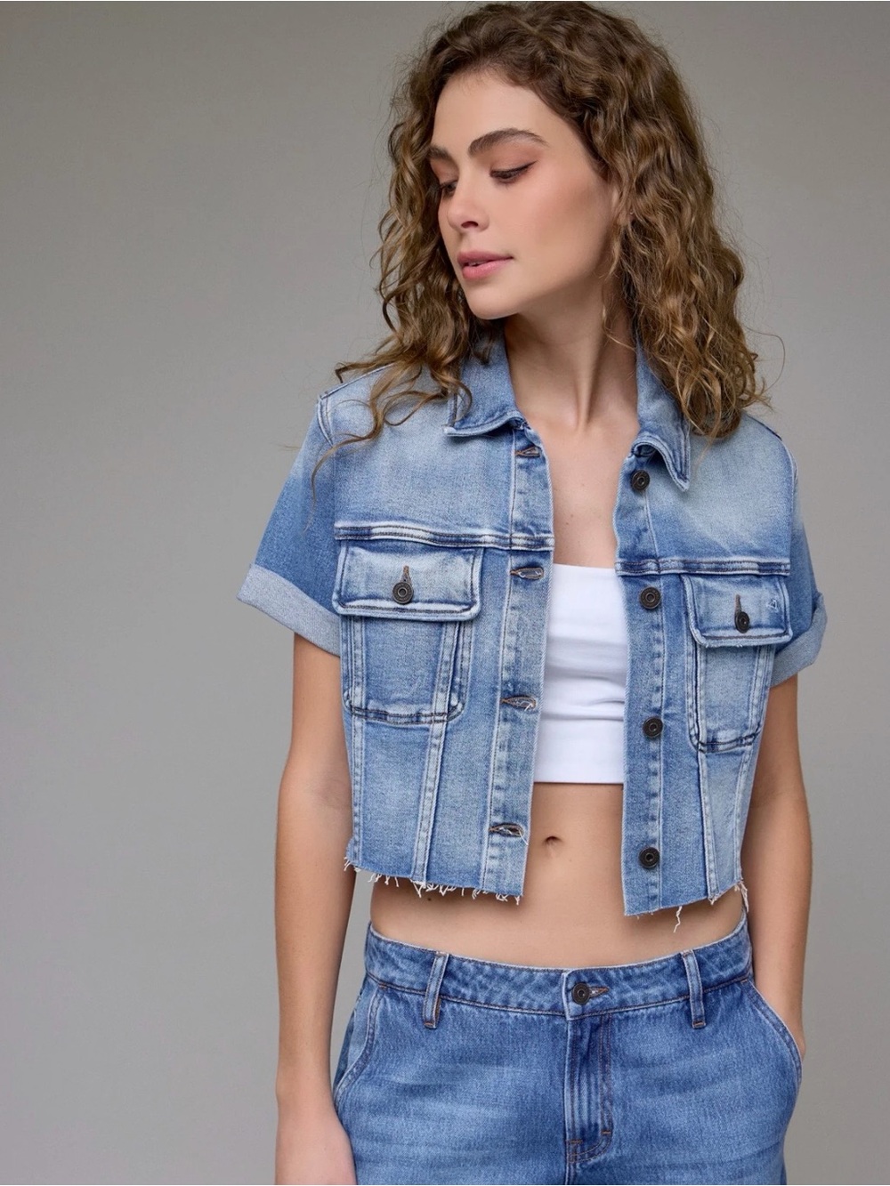 Hidden Jeans Cropped Short Sleeve Denim Trucker Jacket